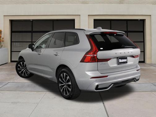 2025 Volvo XC60 B5 Core