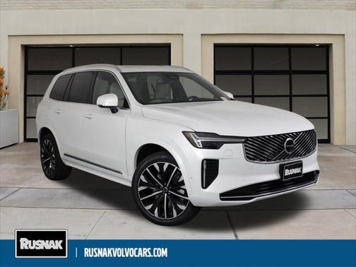 2025 Volvo XC90 B6 Plus 7-Seater