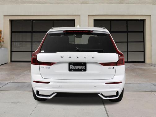 2026 Volvo XC60 B5 Core