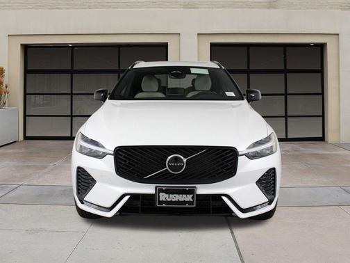 2026 Volvo XC60 B5 Core
