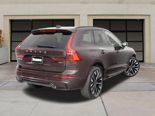 Mulberry Metallic 2026 Volvo XC60 B5 Ultra