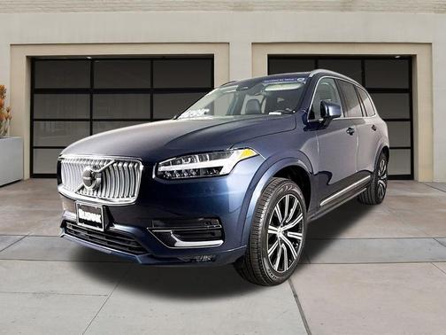 2025 Volvo XC90 B5 Core