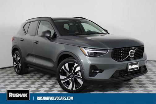 2026 Volvo XC40 B5 Ultra