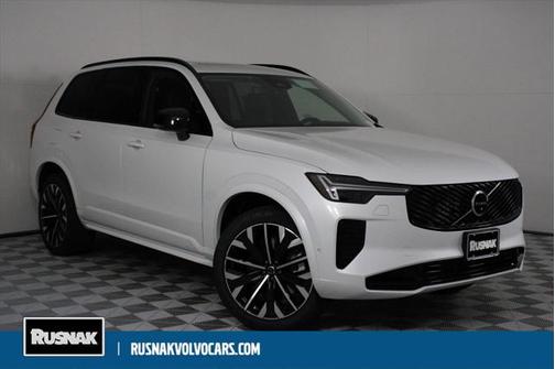 2026 Volvo XC90 Plug-In Hybrid T8 Ultra Dark Theme 6-Seater