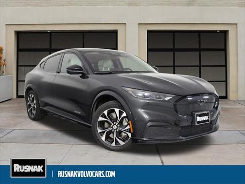 2022 Ford Mustang Mach-E Premium