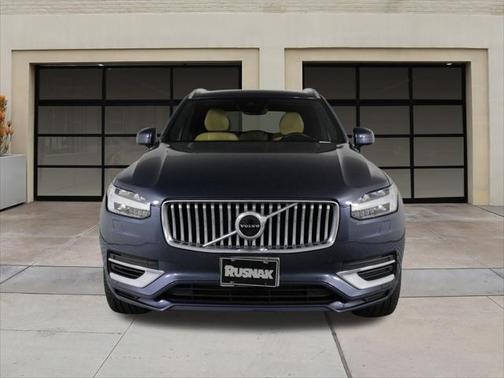 2021 Volvo XC90 Recharge Plug-In Hybrid T8 Inscription 7 Passenger