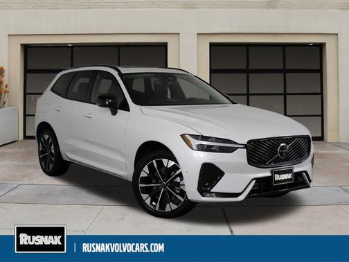 2026 Volvo XC60 B5 Plus