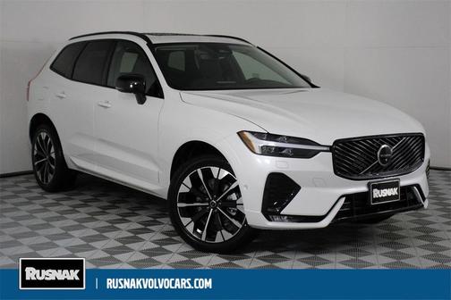 2026 Volvo XC60 B5 Plus
