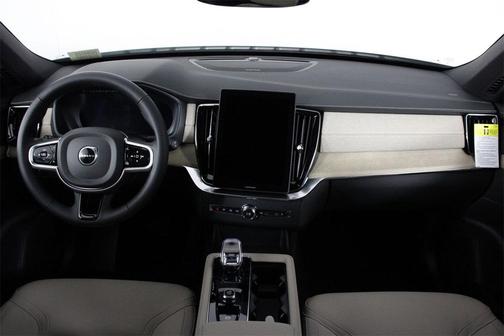 2026 Volvo XC90 Plug-In Hybrid T8 Plus 7-Seater