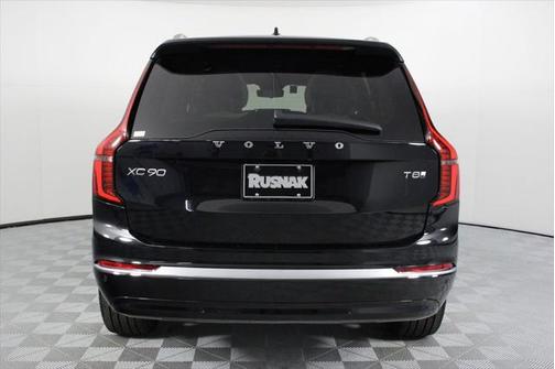 2025 Volvo XC90 Plug-In Hybrid T8 Core 7-Seater