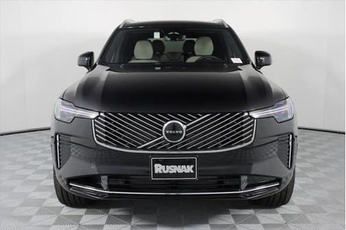 2025 Volvo XC90 Plug-In Hybrid T8 Core 7-Seater