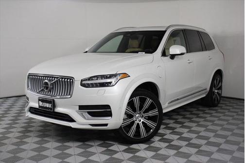 2024 Volvo XC90 Recharge Plug-In Hybrid T8 Ultimate Bright Theme 7-Seater