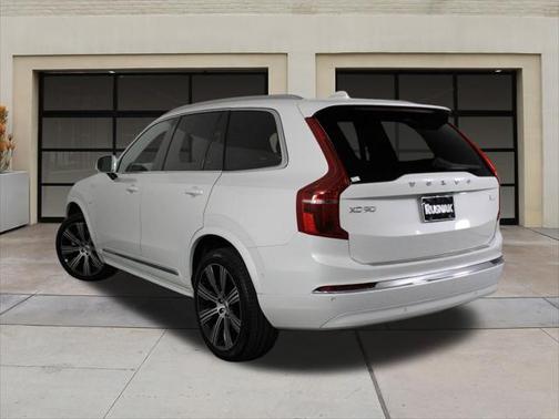 2024 Volvo XC90 Recharge Plug-In Hybrid T8 Ultimate Bright Theme 7-Seater