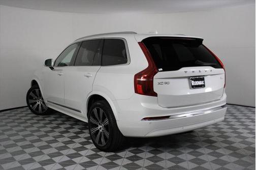 2024 Volvo XC90 Recharge Plug-In Hybrid T8 Ultimate Bright Theme 7-Seater