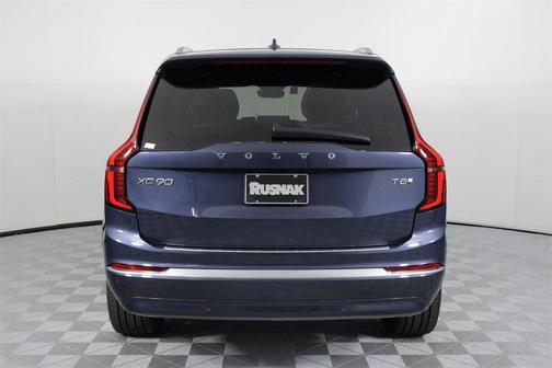 2025 Volvo XC90 Plug-In Hybrid T8 Plus 7-Seater