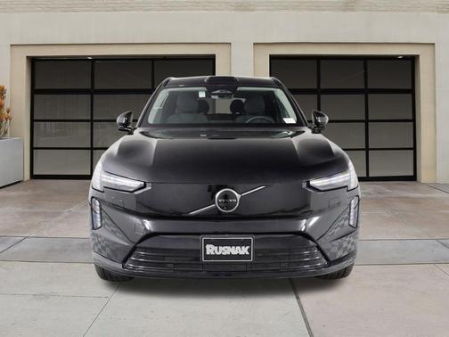 2025 Volvo EX90 Twin Motor Plus