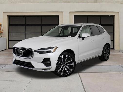 Crystal White Metallic 2023 Volvo XC60 Ultimate Bright Theme