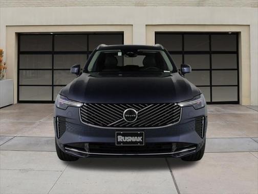 2025 Volvo XC90 B6 Ultra