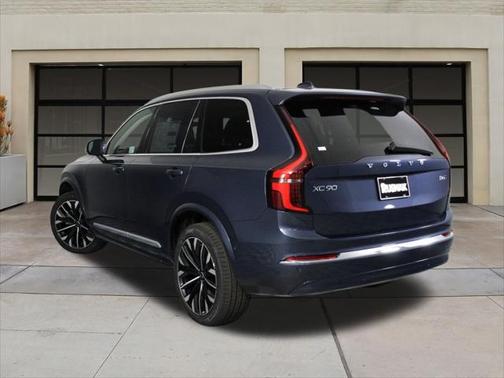 2025 Volvo XC90 B6 Ultra