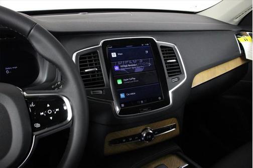 2025 Volvo XC90 Plug-In Hybrid Core