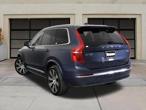 2025 Volvo XC90 Plug-In Hybrid Core
