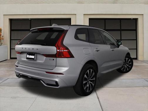 2025 Volvo XC60 B5 Core