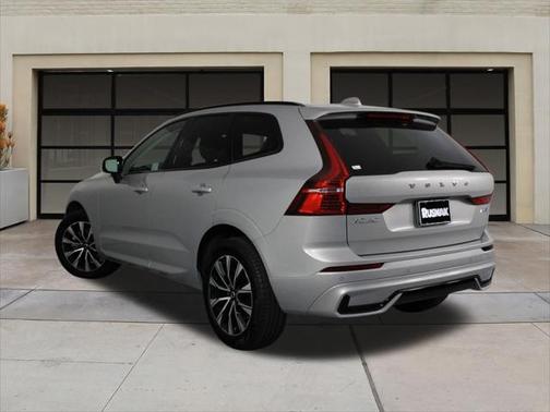 2025 Volvo XC60 B5 Core