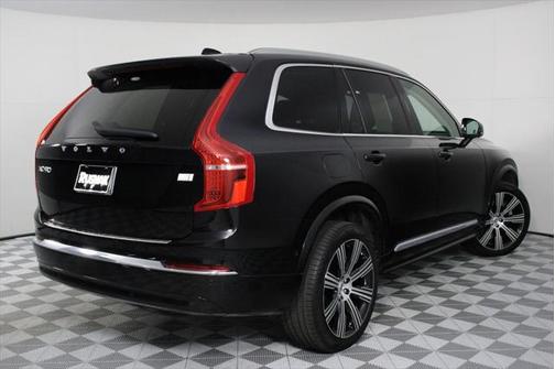 2023 Volvo XC90 Recharge Plug-In Hybrid T8 Plus Bright Theme 7-Seater