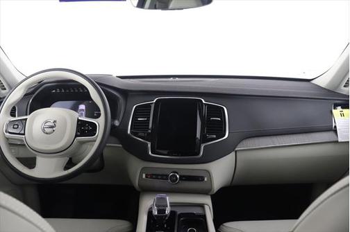 2025 Volvo XC90 Plug-In Hybrid Ultra