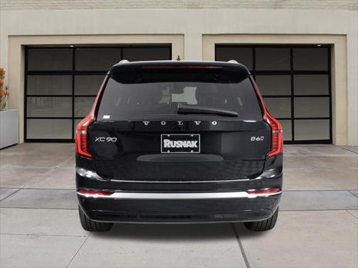 2025 Volvo XC90 B6 Ultra