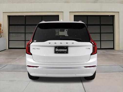 2025 Volvo XC90 Plug-In Hybrid T8 Ultra 7-Seater
