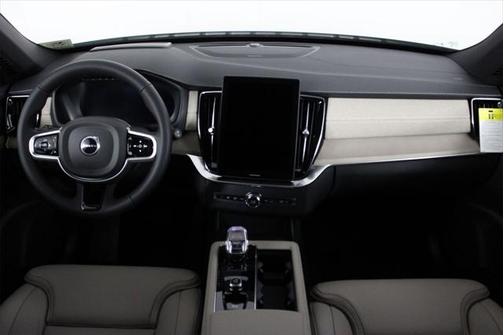 2025 Volvo XC90 Plug-In Hybrid T8 Ultra 7-Seater