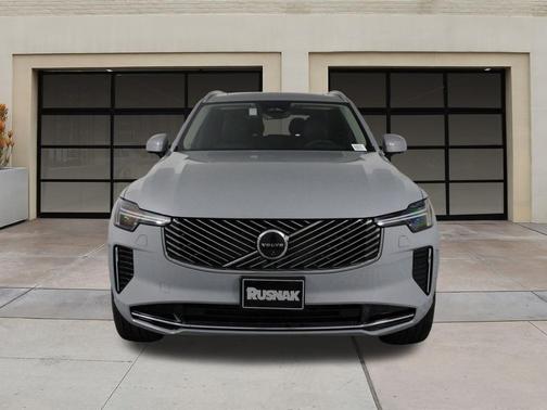 2025 Volvo XC90 B6 Ultra