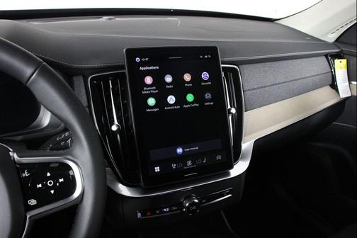 Onyx Black Metallic 2026 Volvo XC90 Core, B5 AWD Gas (mild hybrid), Gasoline, Bright, 7 Seats