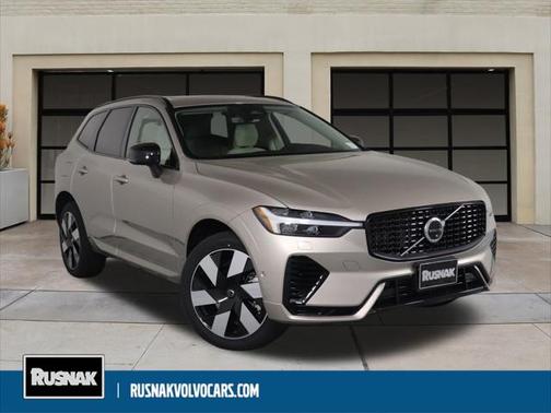 2025 Volvo XC60 Plug-In Hybrid Plus