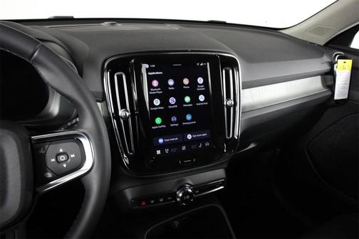 2026 Volvo XC40 B5 Core