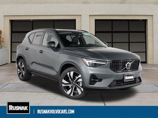 2026 Volvo XC40 B5 Ultra