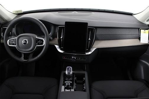 2026 Volvo XC90 Core, B5 AWD Gas (mild hybrid), Gasoline, Bright, 7 Seats