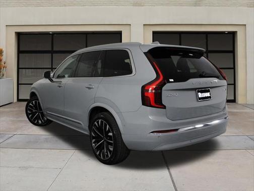 2025 Volvo XC90 B6 Plus 6-Seater