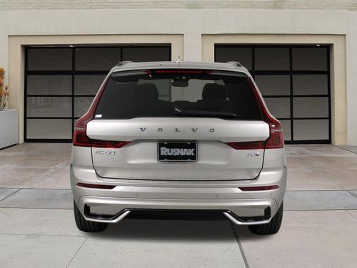 2026 Volvo XC60 Plug-In Hybrid T8 Plus