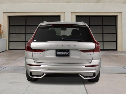 2026 Volvo XC60 Plug-In Hybrid T8 Plus