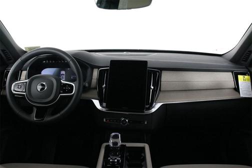 2026 Volvo XC90 Plug-In Hybrid T8 Plus 7-Seater