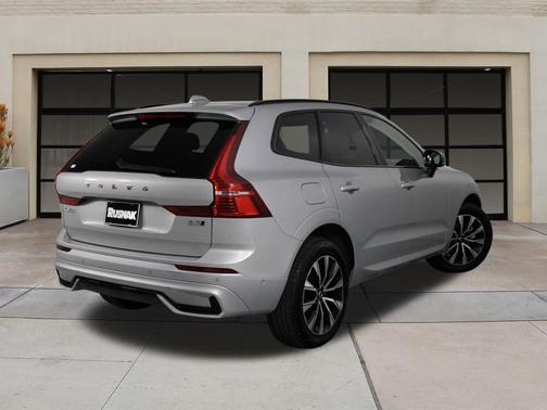 2025 Volvo XC60 B5 Plus