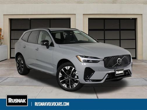 2026 Volvo XC60 B5 Plus