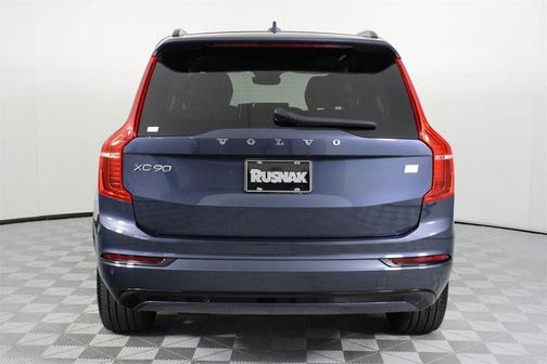 2023 Volvo XC90 Recharge Plug-In Hybrid T8 Plus Dark Theme 7-Seater