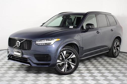 2023 Volvo XC90 Recharge Plug-In Hybrid T8 Plus Dark Theme 7-Seater