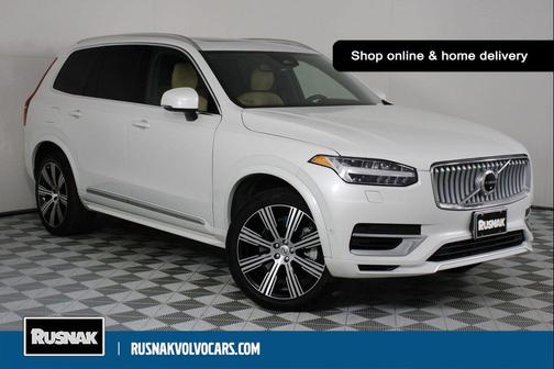Crystal White Metallic 2025 Volvo XC90 Plug-In Hybrid T8 Ultra 7-Seater