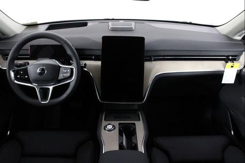 Silver Dawn Metallic 2025 Volvo EX90 Twin Motor Plus