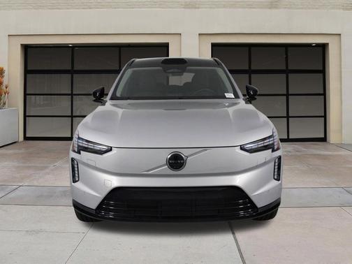 Silver Dawn Metallic 2025 Volvo EX90 Twin Motor Plus