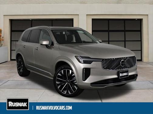 2025 Volvo XC90 B5 Plus 6-Seater